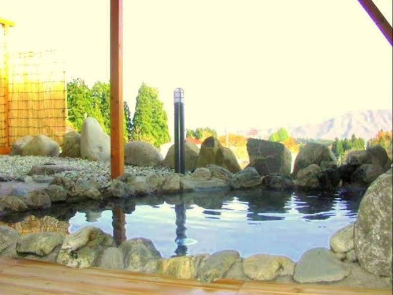むいか温泉ホテル 南魚沼市 エクステリア 写真